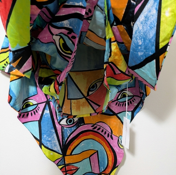 Live 4 Truth Vibrant Abstract "Eyes" Crop Blouse - NWT - Picture 3 of 11